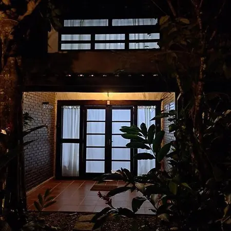 Chale Rustico A Poucos Metros Da Praia De Lagoinha Ubatuba Exterior photo